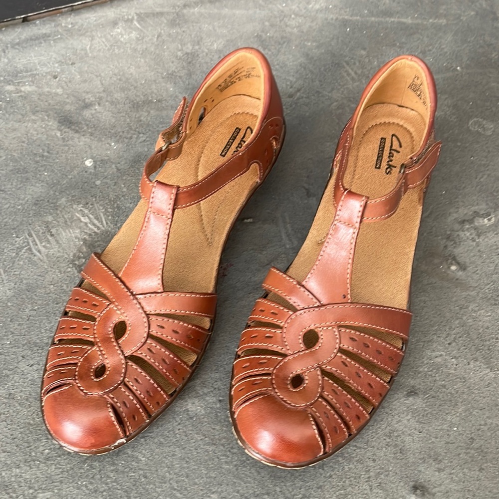 Clarks Wendy Tiger Q fisherman sandal 8 narrow brand new